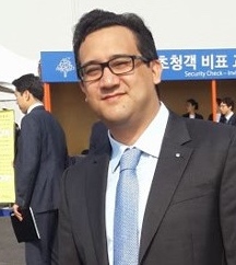 Dr. Frank Karinda