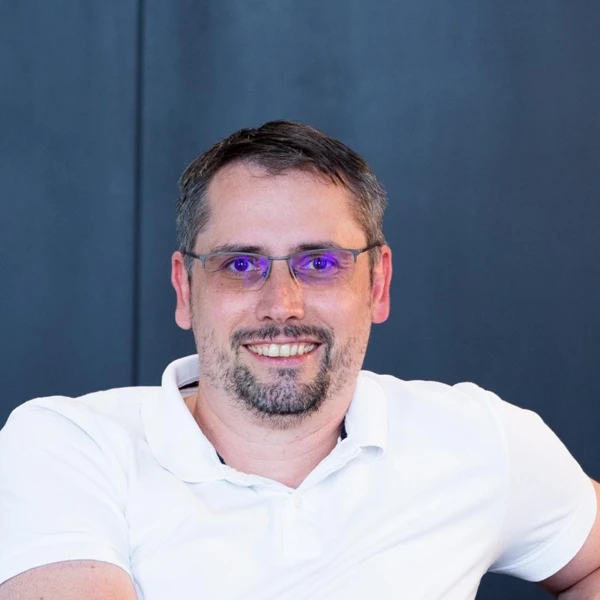 Dr. Pavol Safarik